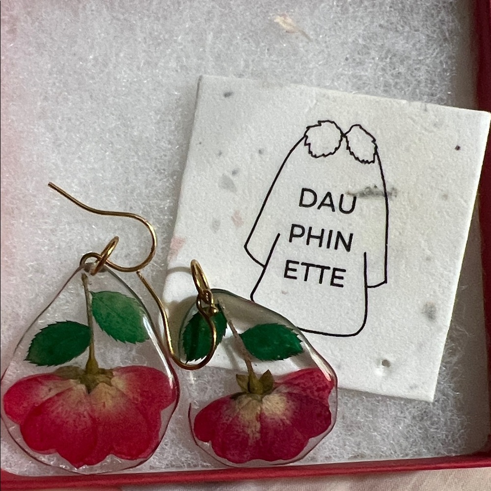Dauphinette Floral Earrings with Gold Accents